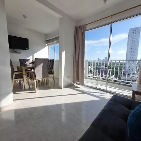 Apartamento Entrelagos 905 *