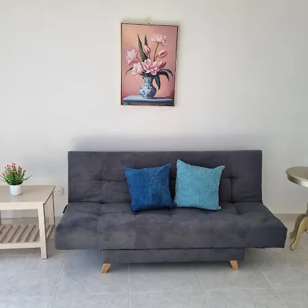 Apartamento Entrelagos 905 *